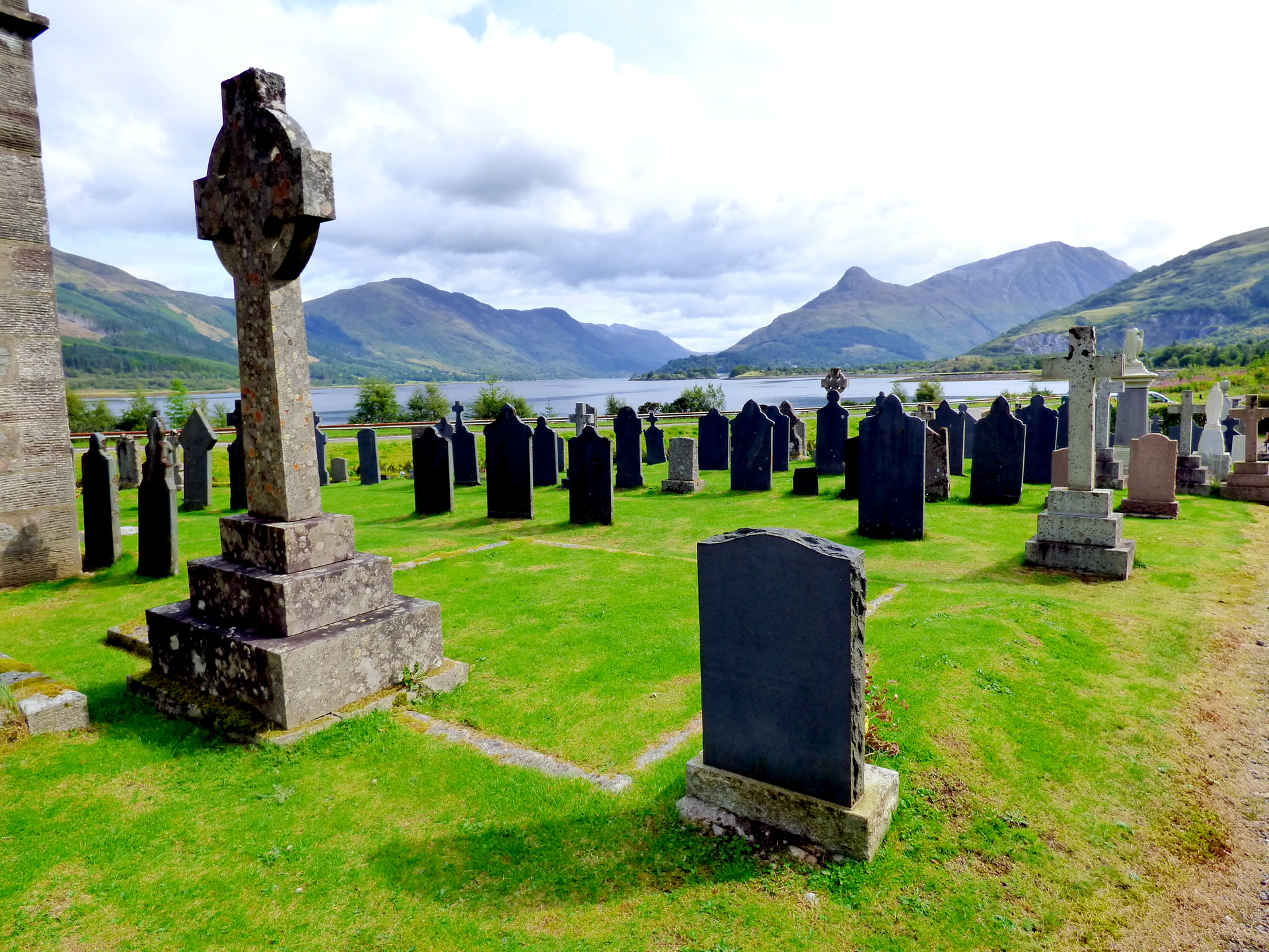 ViajesdeVida_Escocia_TierrasAltas_Glencoe_cementerioGlencoe